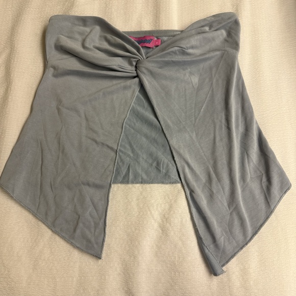 Gray Twist Front Top - Picture 1 of 3